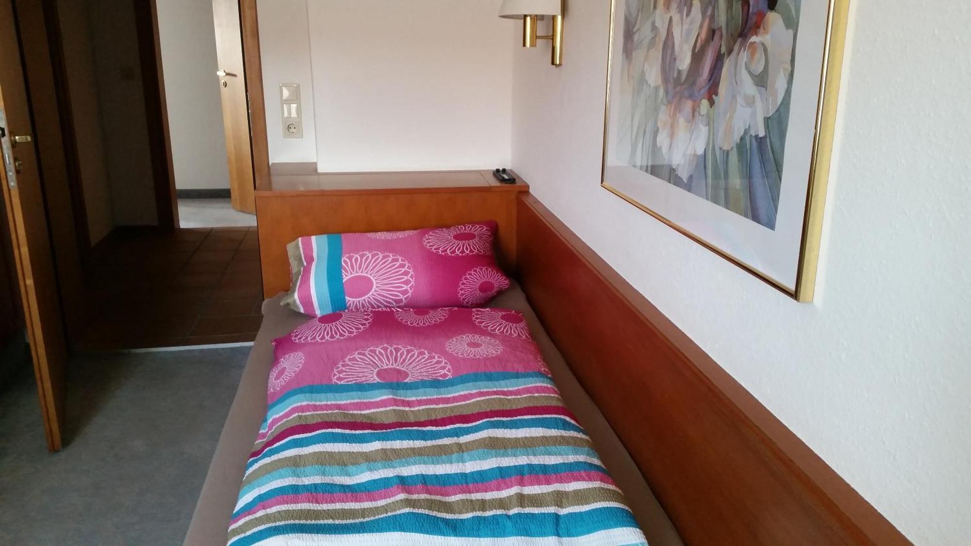 Ristorante Pizzeria Pension Taormina Roßhaupten Δωμάτιο φωτογραφία